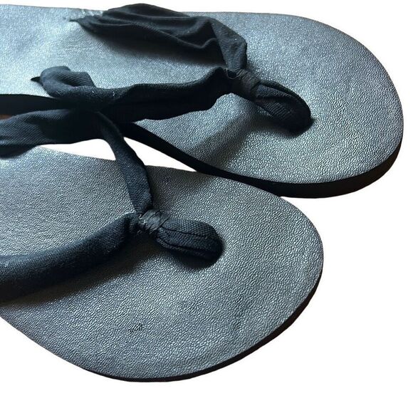 Sanuk basic flipflop sandals size 10 - Picture 3 of 4